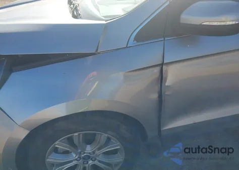 2021 Ford Edge Titanium z USA, uszkodzony, nr VIN 2FMPK4K90MBA39814